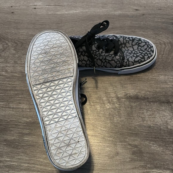 Punkrose lightening bolt sneakers size 7 - Picture 5 of 6